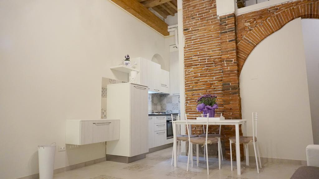 Alessandra Apartment ルッカ エクステリア 写真